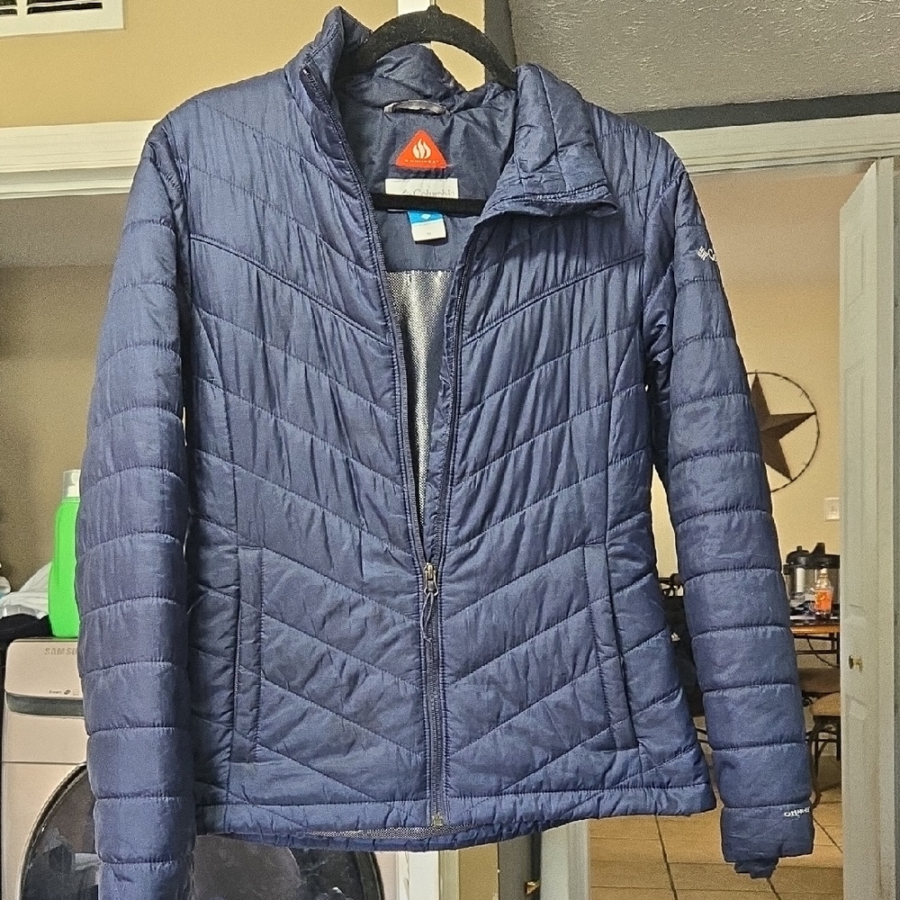 Columbia Women's Deep Blue Puffer Jacket